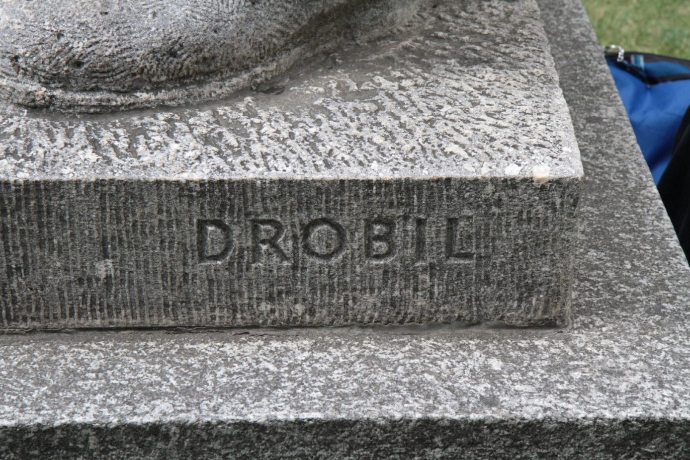 Theodor Billroth's monument, old AKH, Vienna - 04.JPG